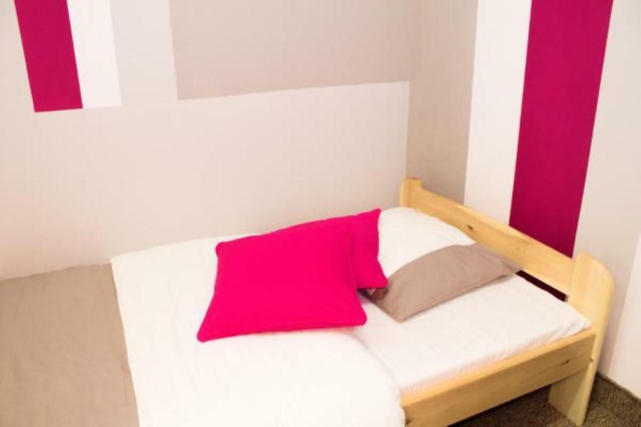 Amnezja Hostel Breslavia Esterno foto